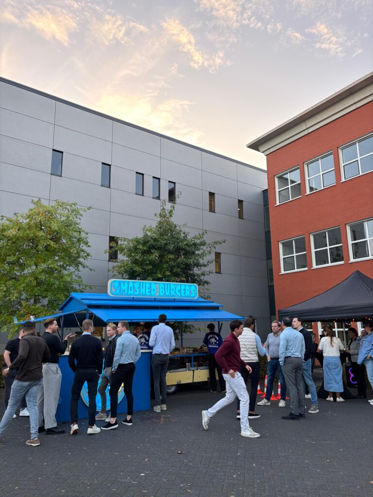 Smash 'n Dash bij Prominent! catering met Smashed burgers en cocktails